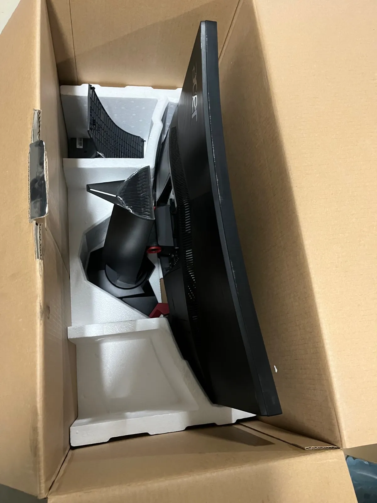 27" Acer Predator Z1 curved gaming monitor Z271U 2560x1440 IPS 1ms 144Hz G-Sync