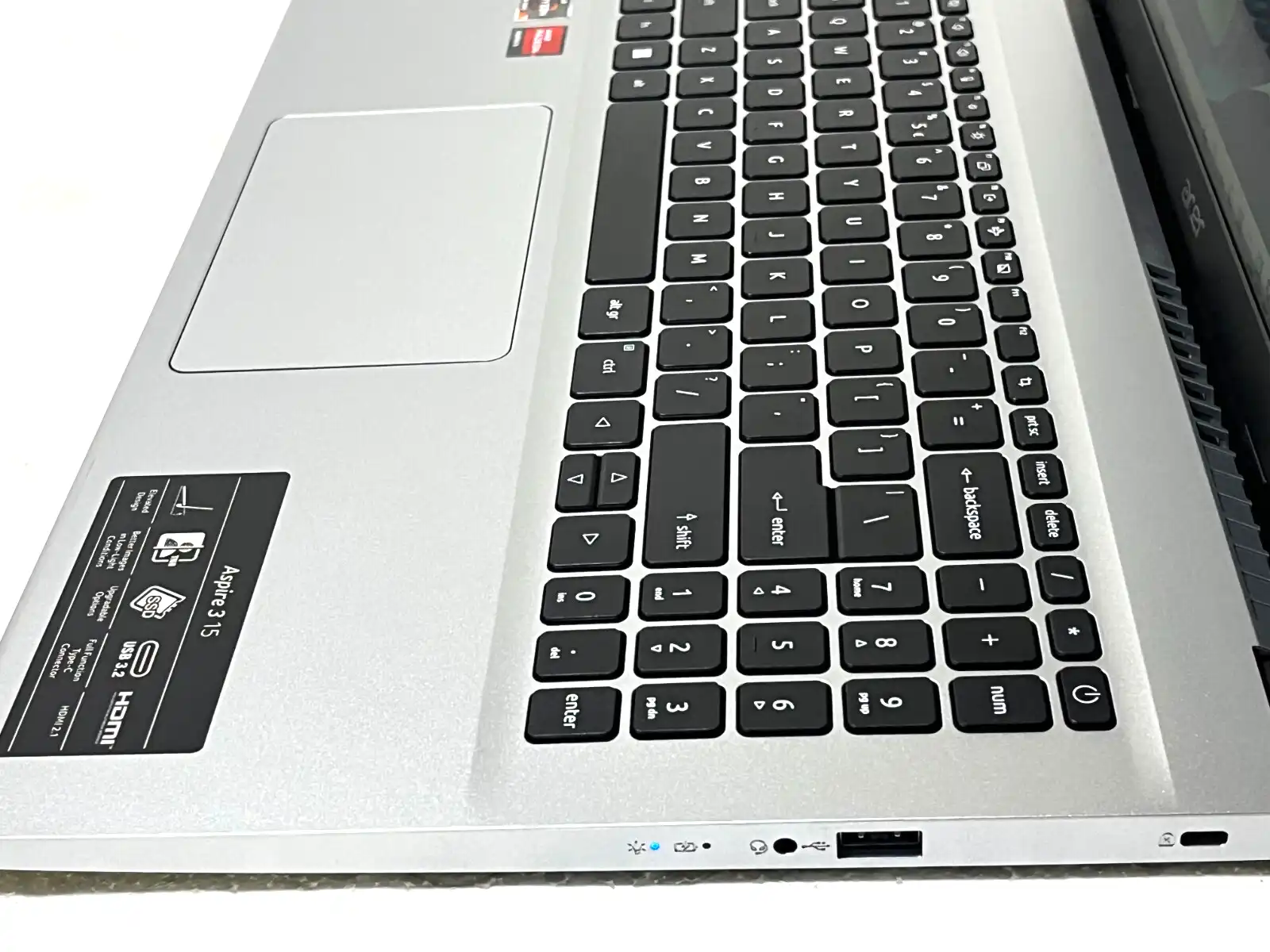 Acer Aspire 3 A315-44P AMD Ryzen 7 5700U 16Gb RAM 512GB SSD 15.6" FHD