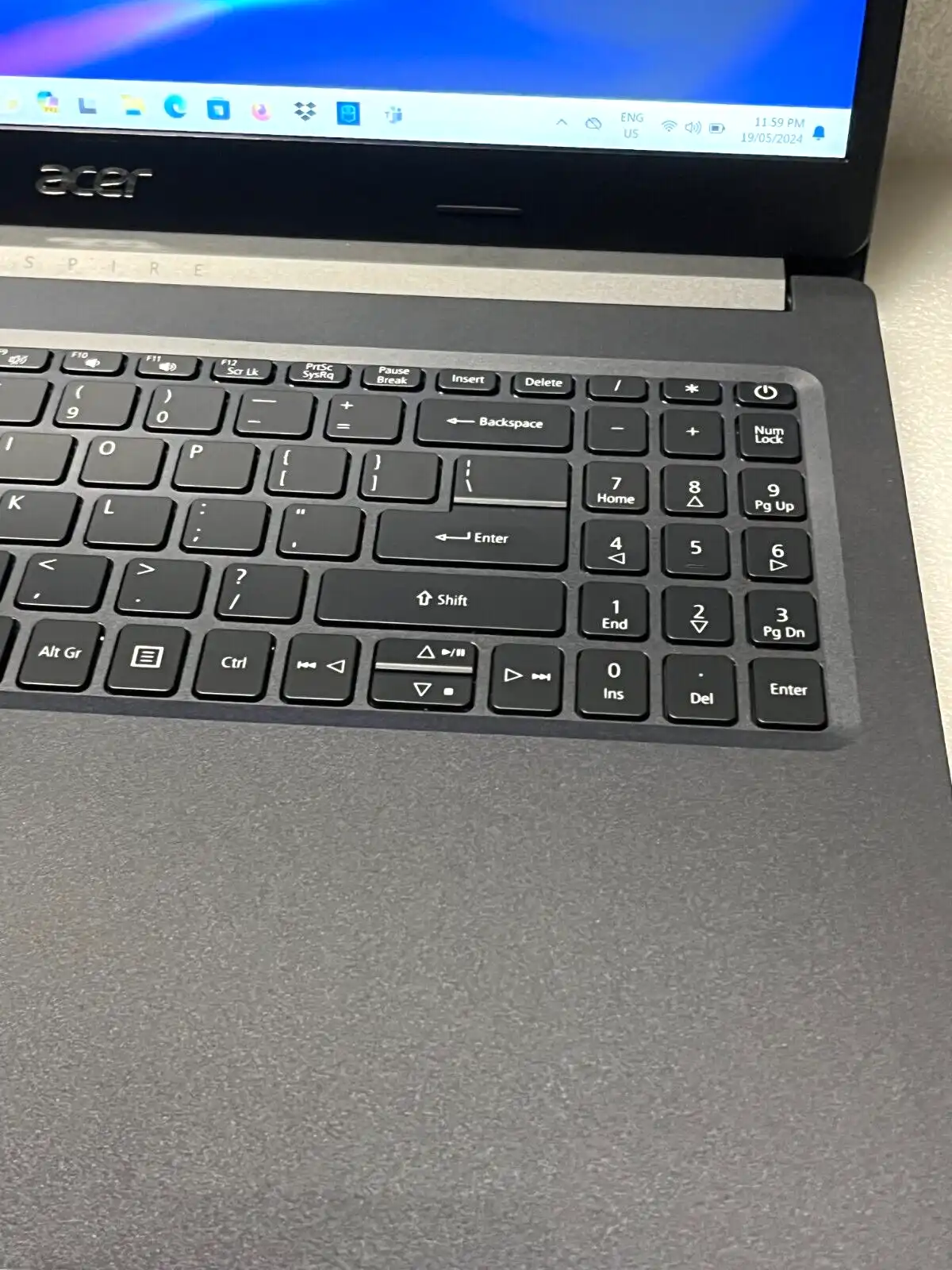 Acer Aspire A515-54G Intel i5-8265u 20Gb RAM 512GB SSD 15.6" FHD Win11