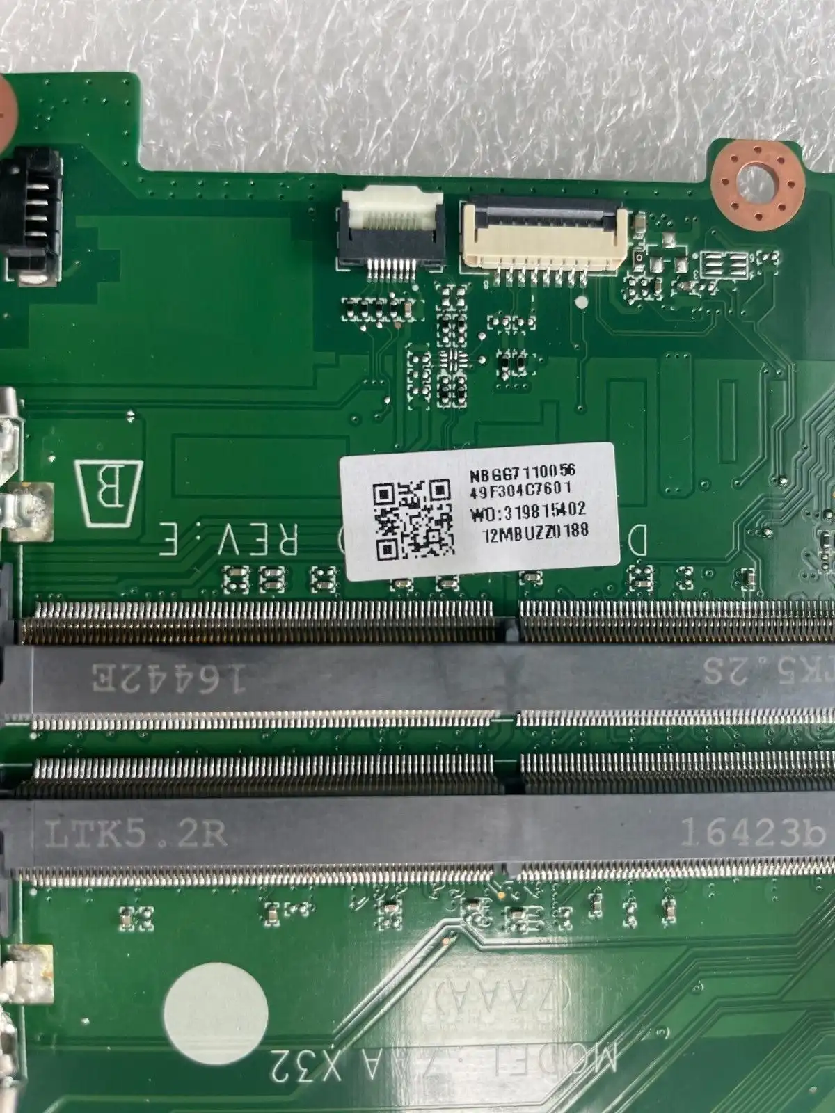 Acer Aspire E5-774G motherboard Intel i5-7200U CPU 2GB GF940M NB.GG711.005