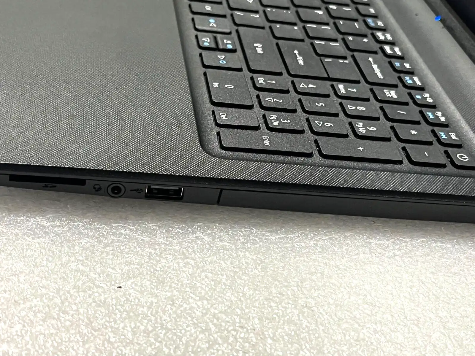 Acer Aspire ES1-533 Intel N4200 Quad Core CPU 8Gb RAM 1TB HDD 15.6" Win 10 Pro