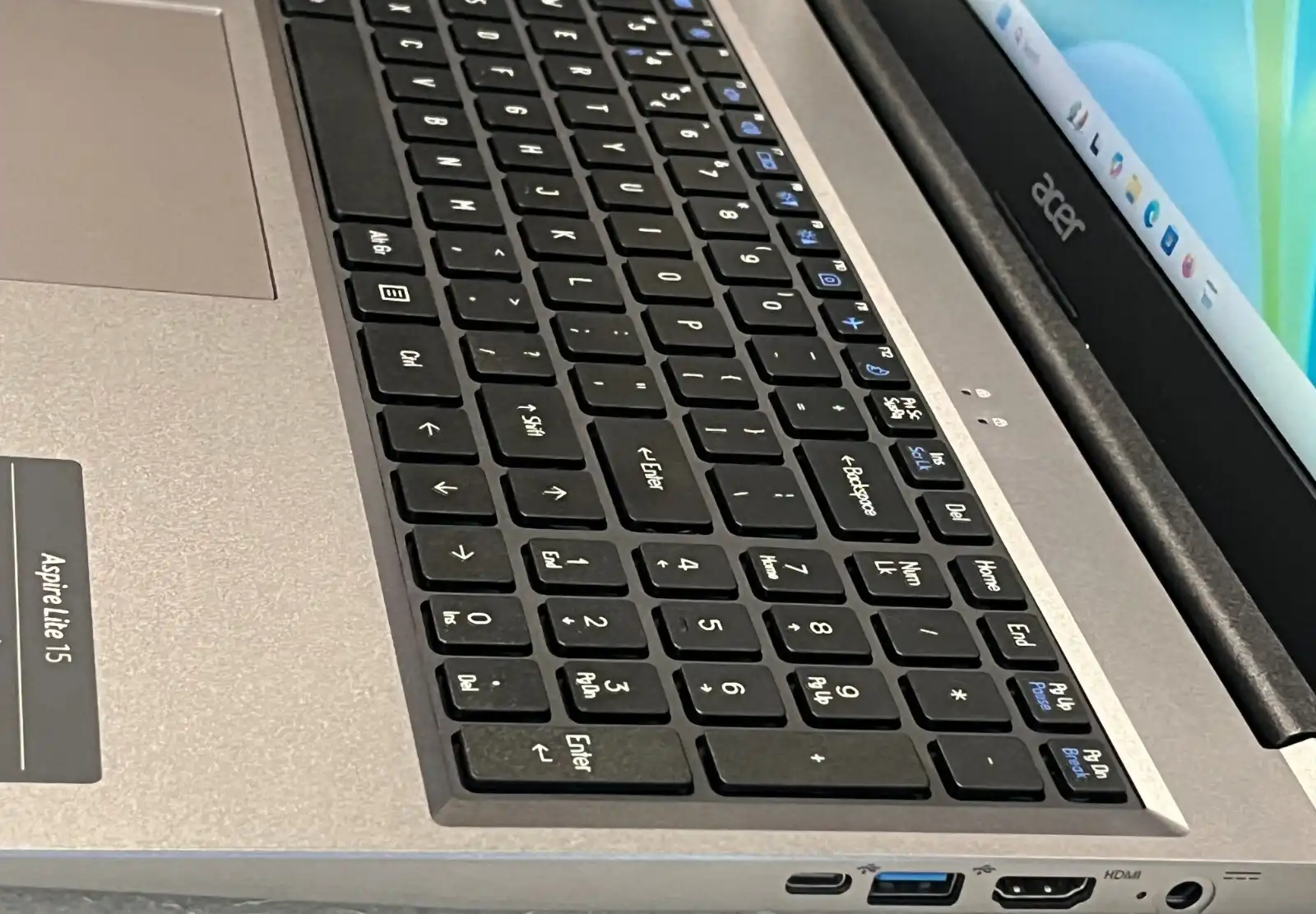 Acer Aspire Lite  AL15-51M Intel i7-1165G7 CPU 16Gb RAM 512GB SSD  15.6" 1080p