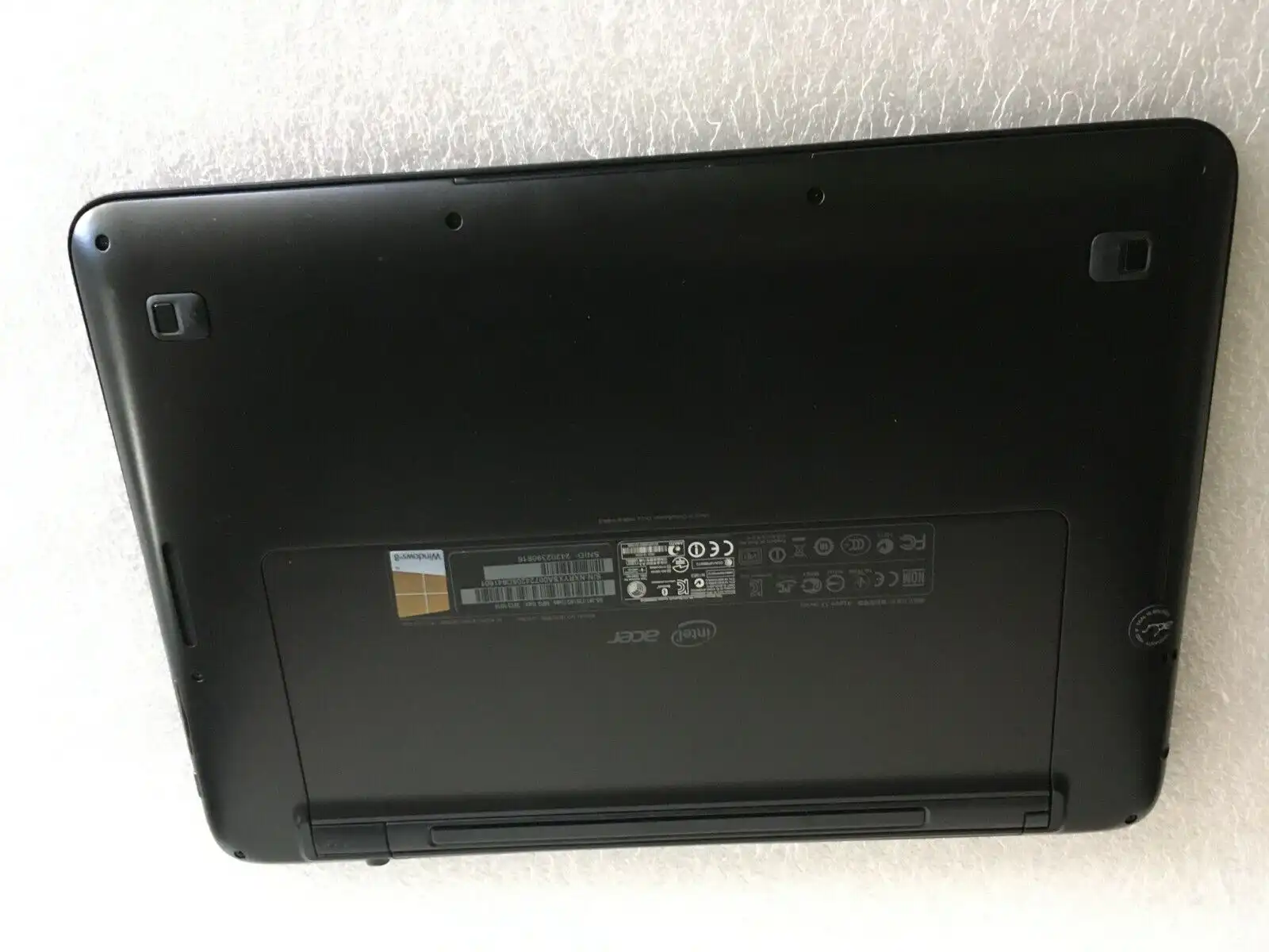 Acer Aspire S5-391 13.3&quot; Intel i7-3517u CPU 4GB RAM 128Gb SSD Win10