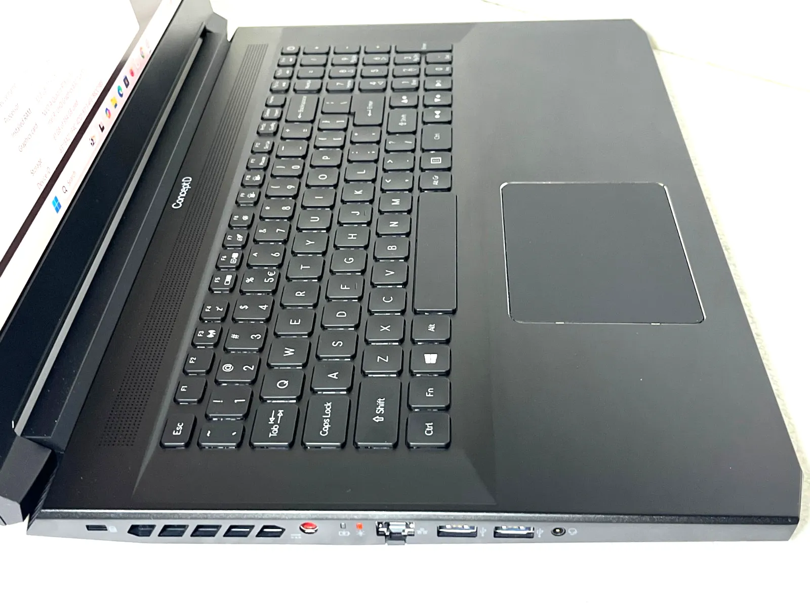 Acer ConceptD CN517-71P Intel Core i7-9750H 32Gb RAM 1TB SSD 6Gb RTX3000 17.3"4K