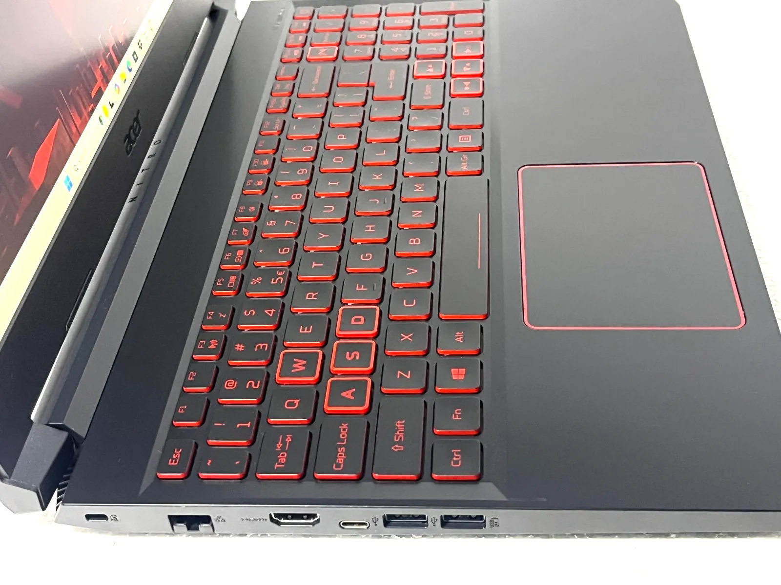 Acer Nitro 5 AN515-54 Intel i5-8300h 16Gb RAM 128GB SSD 1TB HDD 6Gb GTX1660 15.6