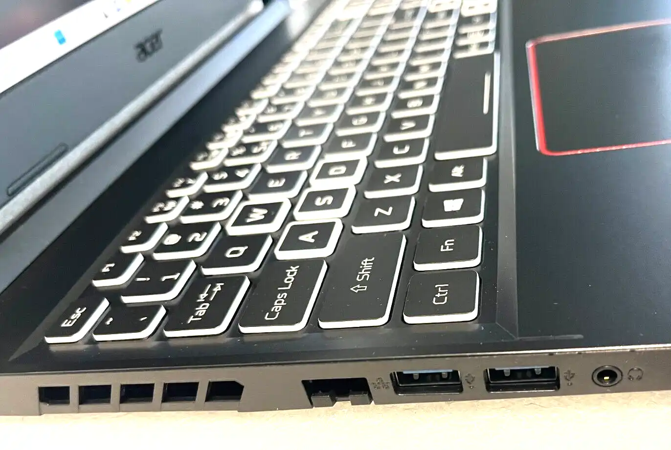 Acer Nitro 5 AN515-55 Intel i7-10750h 16Gb RAM 512GB SSD 6Gb GTX1660 15.6" FHD
