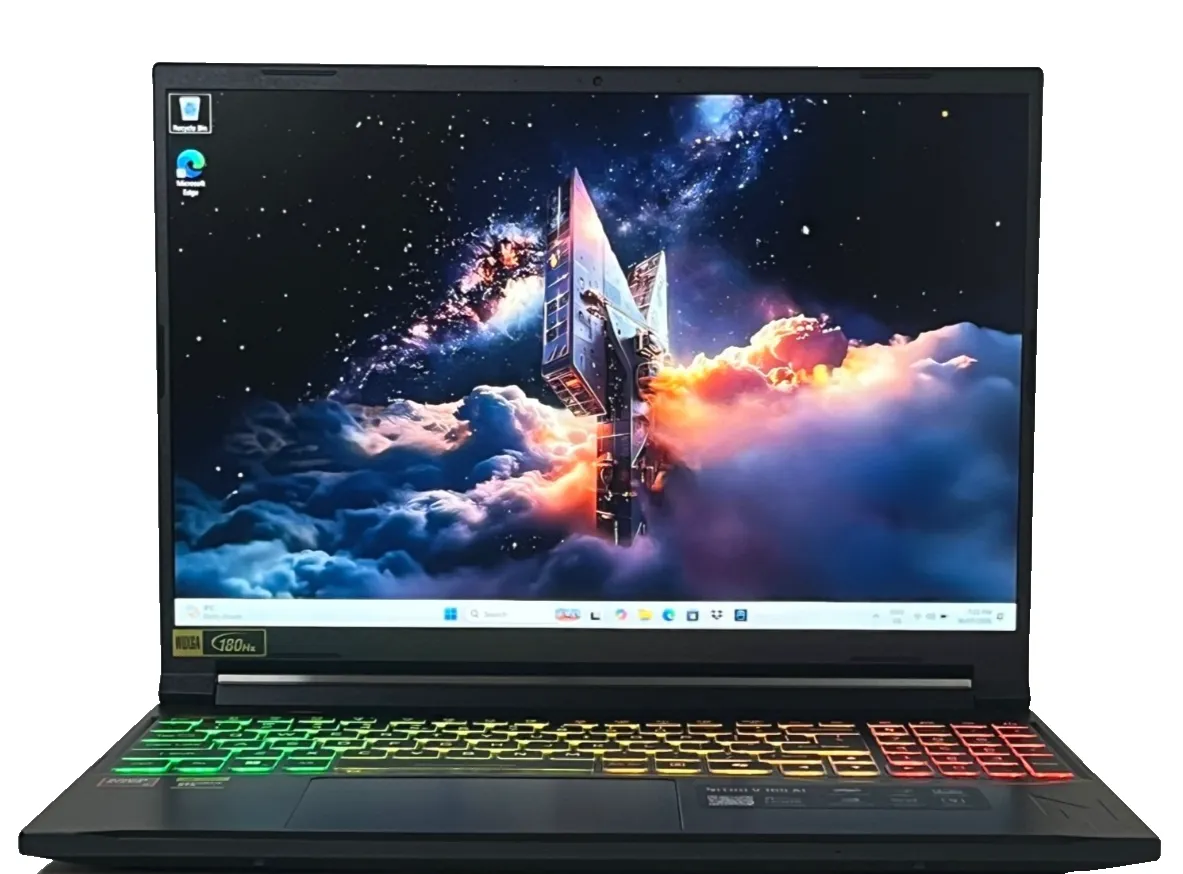 Acer Nitro V 16S  ANV16S-41 AMD Ryzen 5 16Gb RAM 1TB SSD 8Gb RTX5050 16" 180Hz