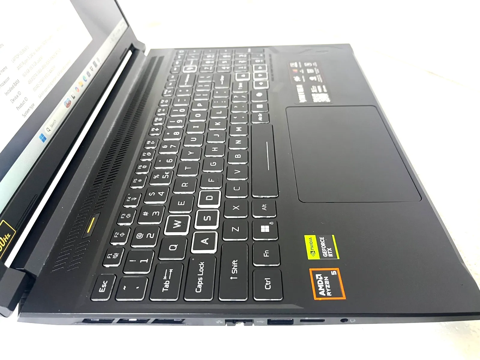 Acer Nitro V 16S  ANV16S-41 AMD Ryzen 5 16Gb RAM 1TB SSD 8Gb RTX5050 16" 180Hz