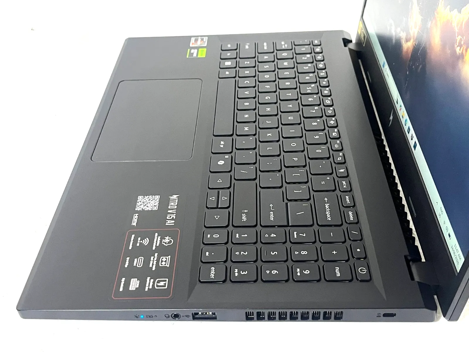 Acer Nitro V ANV15-42 AMD Ryzen 7 7445HS 16Gb RAM 1TB 6Gb RTX4050 15.6" 165Hz