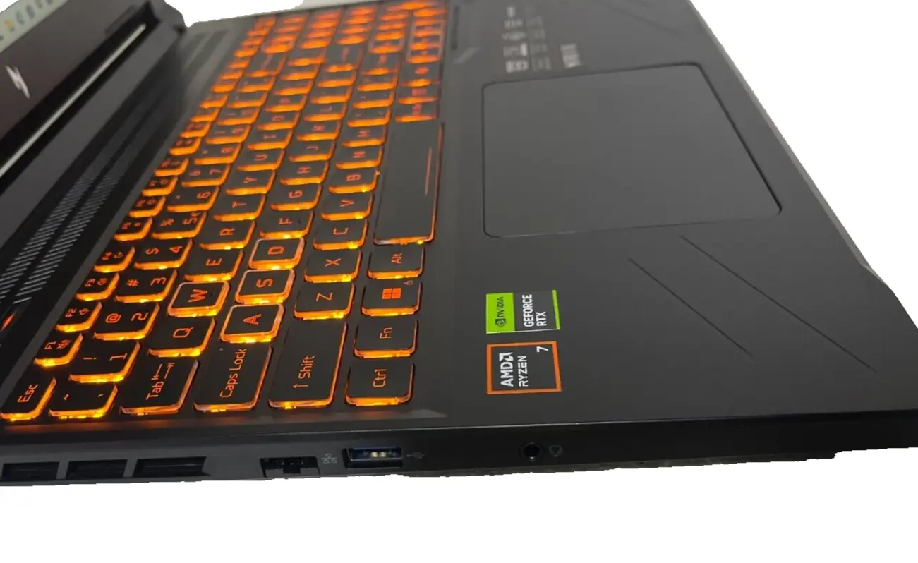 Acer Nitro V ANV16-41 AMD Ryzen 7 8845HS 16Gb RAM 1TB SSD 8Gb RTX4050 16" 165Hz