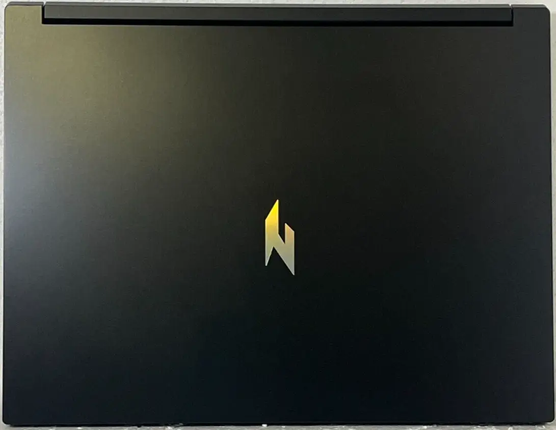 Acer Nitro V  ANV16-41 AMD Ryzen 7 8845HS 16Gb RAM 1TB SSD 8Gb RTX4060 16" 165Hz