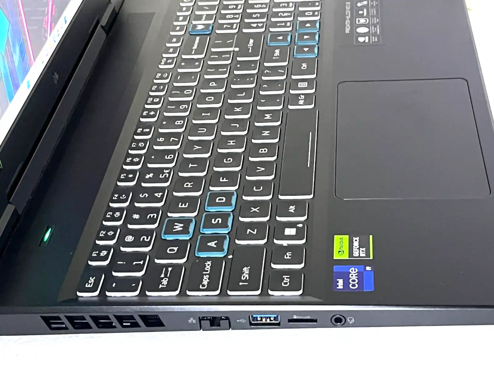 Acer Predator PHN16-71 Intel i9-13900HX 32Gb RAM 1TB SSD 8Gb RTX4070 16" 165Hz