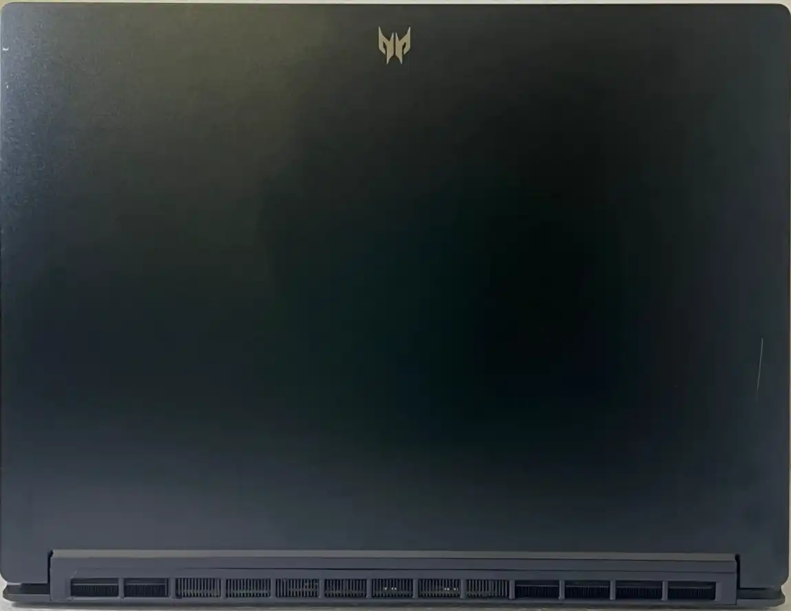 Acer Predator  PTX17-71 Intel i9-13900HX 32Gb RAM 1TB SSD 16Gb RTX4090 17" 250Hz
