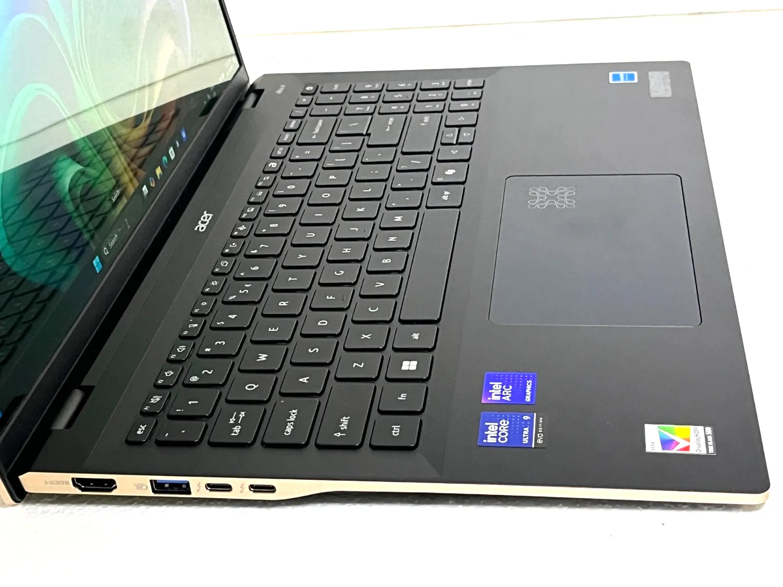 Acer Swift AI Evo SF16-51 Intel Core Ultra 9 288H 32Gb 1TB 16" 2.8K OLED 16GB