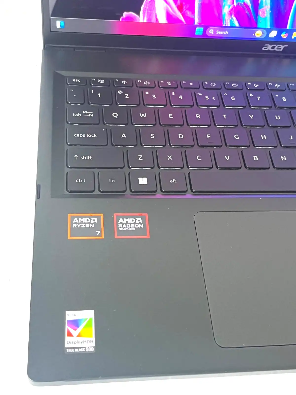 Acer Swift Edge 16 SFE16-44 AMD Ryzen 7-8840U 16Gb 1TB SSD 16" 3.2K OLED 120Hz