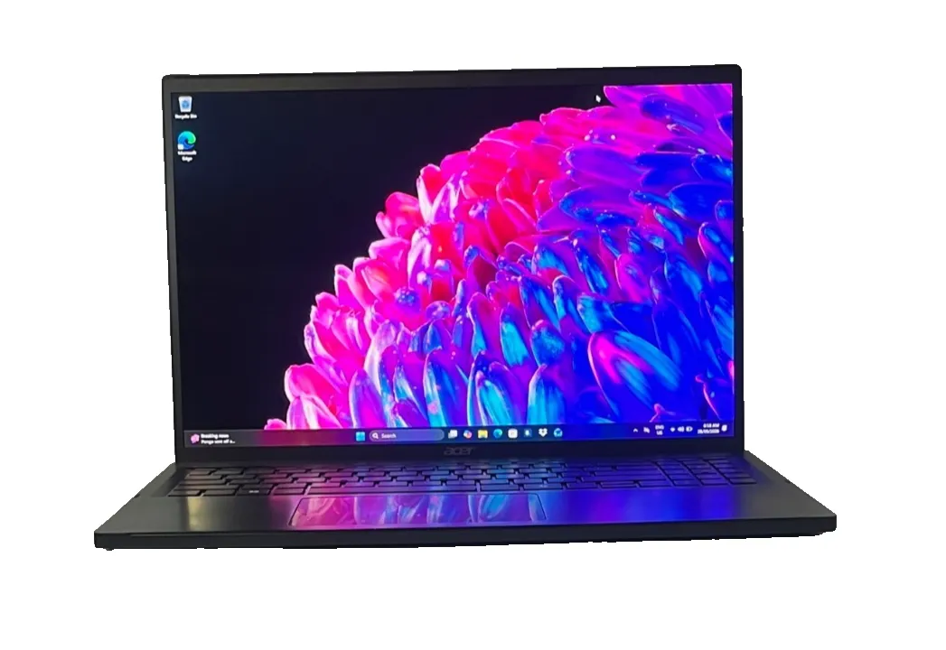 Acer Swift Edge 16 SFE16-44 AMD Ryzen 7-8840U 16Gb 1TB SSD 16" 3.2K OLED 120Hz