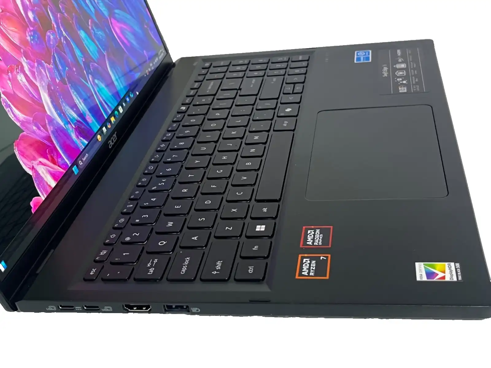 Acer Swift Edge 16 SFE16-44 AMD Ryzen 7-8840U 16Gb 1TB SSD 16" 3.2K OLED 120Hz