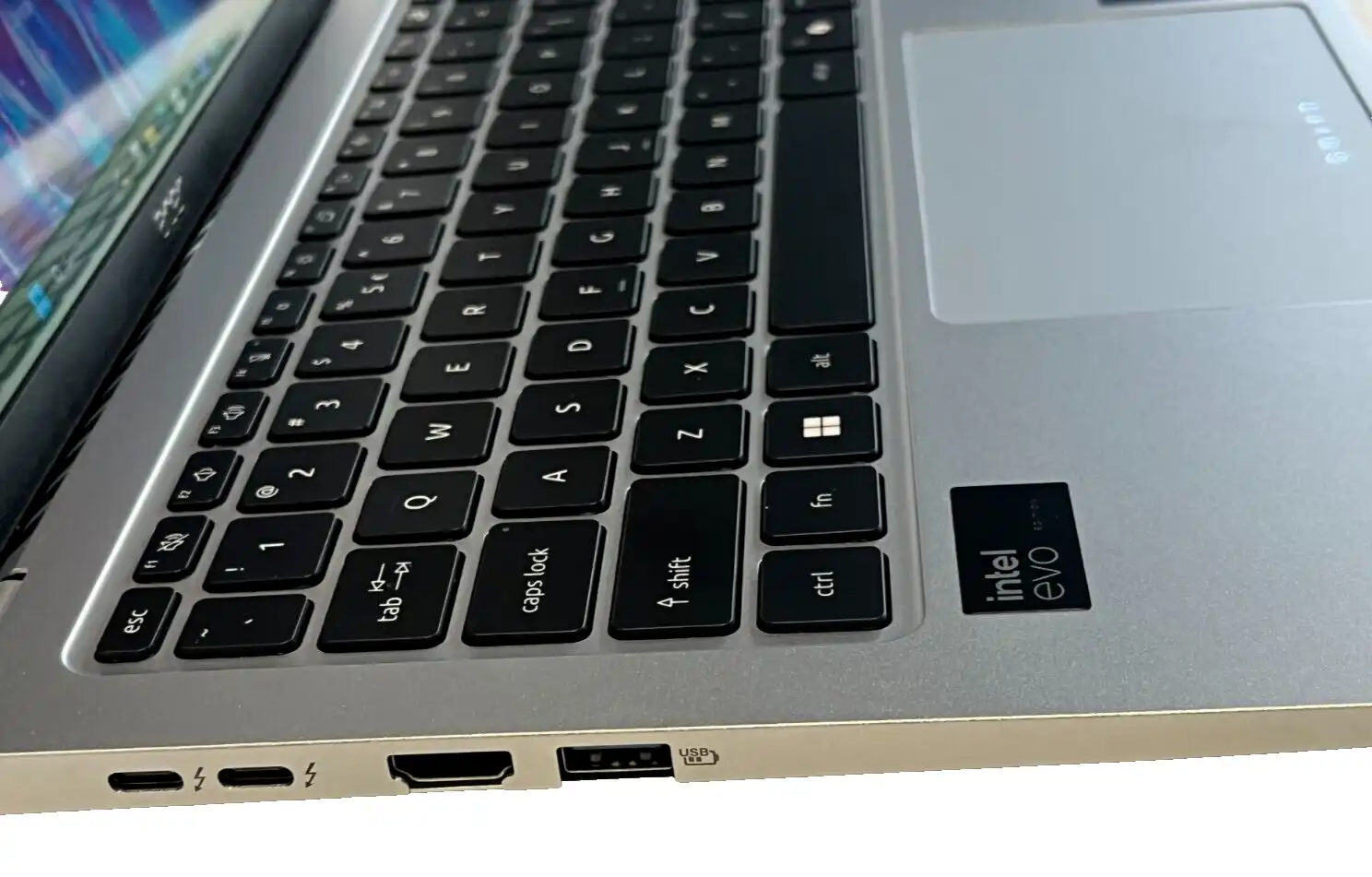 Acer Swift Go SFG14-73 Intel Core Ultra 7 16Gb RAM 512GB SSD 14" 2.8K OLED WQXGA