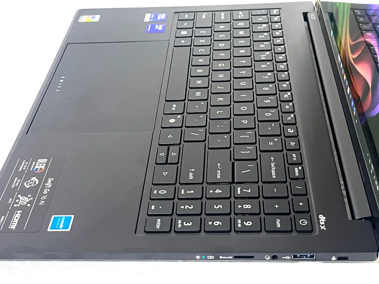 Acer Swift Go SFG16-74 Intel Core Ultra 5 225V 16Gb RAM 512GB SSD 16" OLED 120Hz