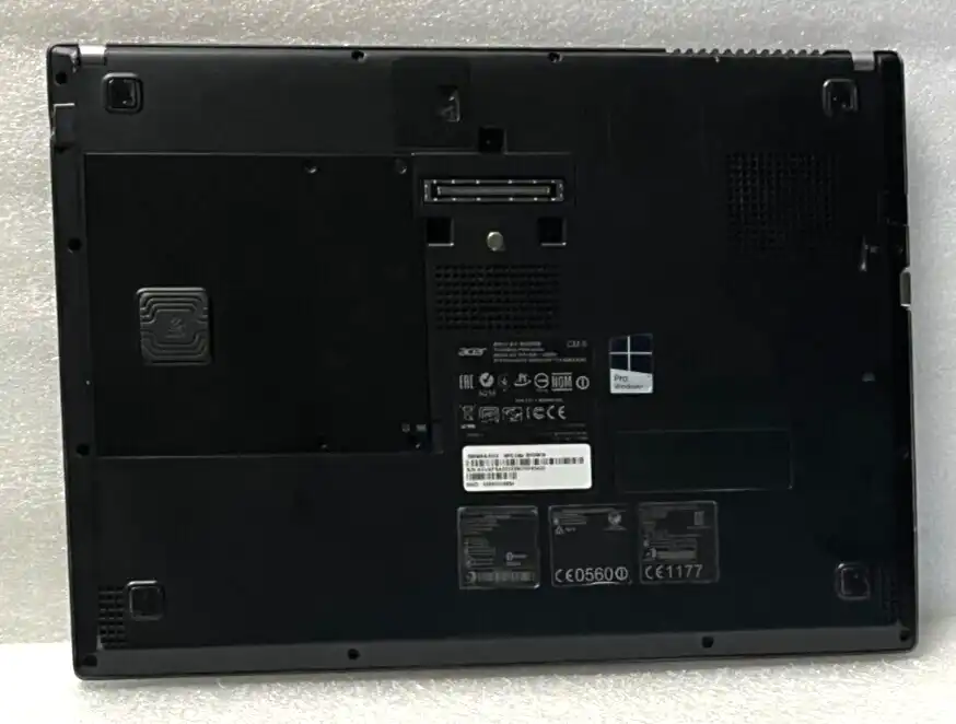 Acer Travelmate P645-M Intel i7-5500u 8Gb RAM 256GB SSD 14" Win10 Pro