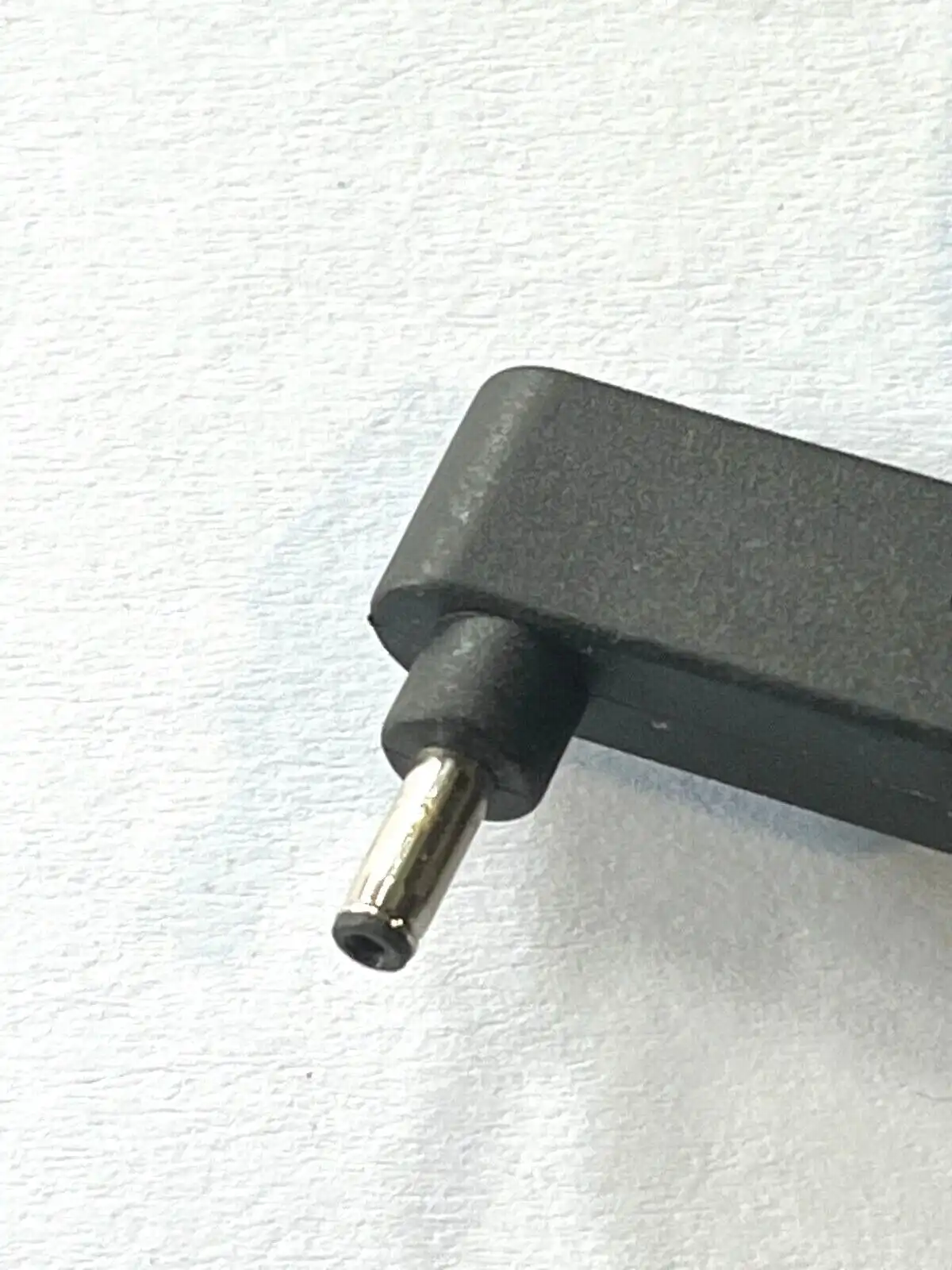 Genuine Acer AC Adaptor 45W 19V 2.37A A18-045N2A 1mm/3mm tip KP.0450H.013