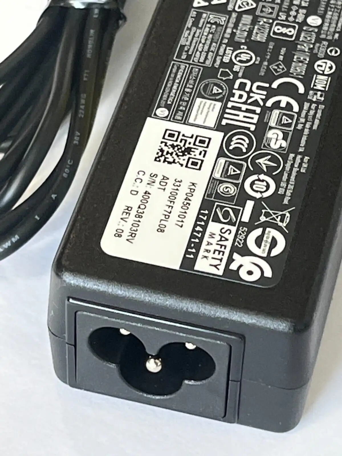 Genuine Acer  AC Adaptor 45W 19V 2.37A  ADP-45FE F KP.04501.017  1mm/3mm tip