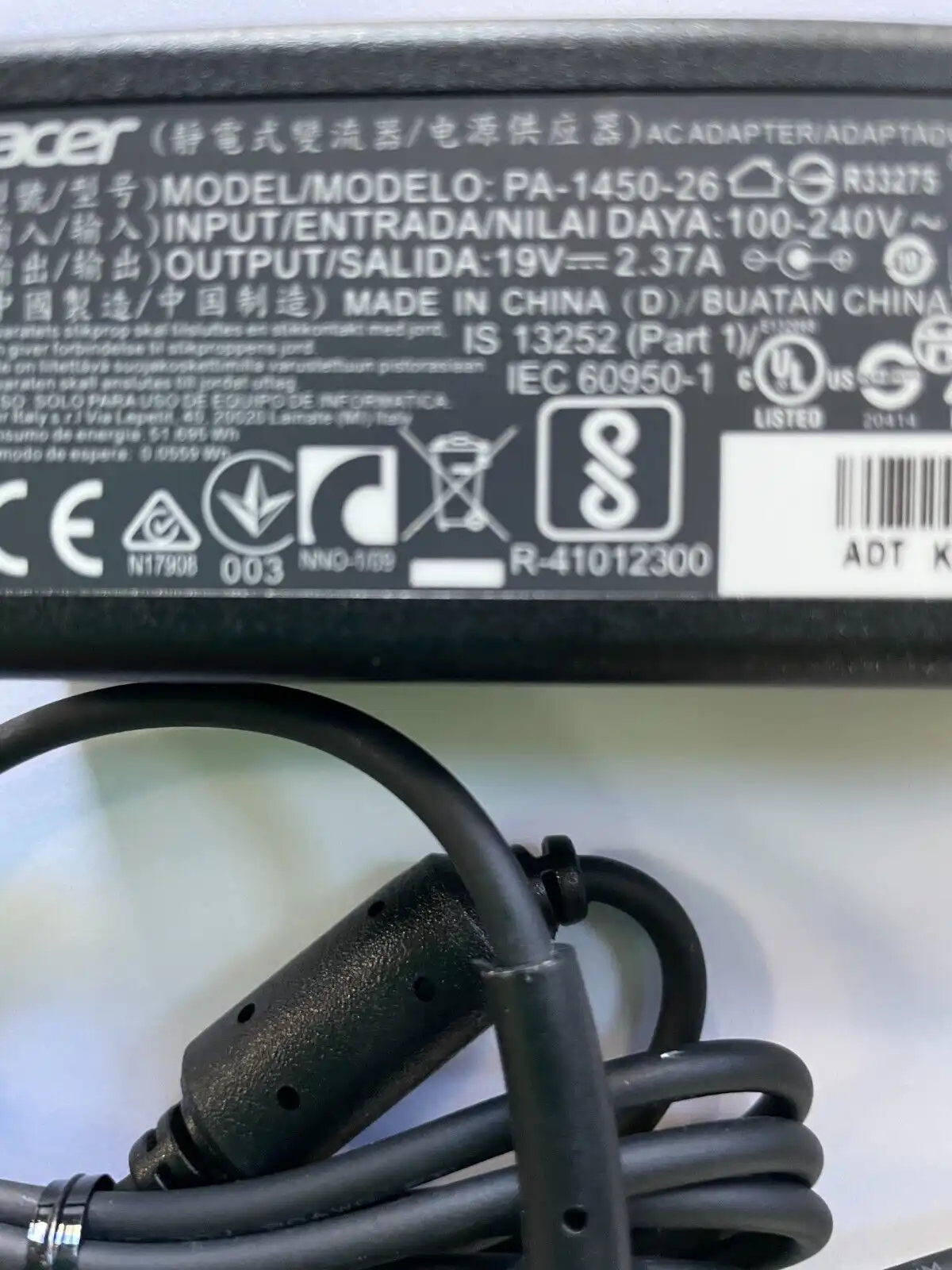 Genuine Acer AC Adaptor 45W 19V 2.37A PA-1450-26 KP.04503.004 1mm/3mm tip