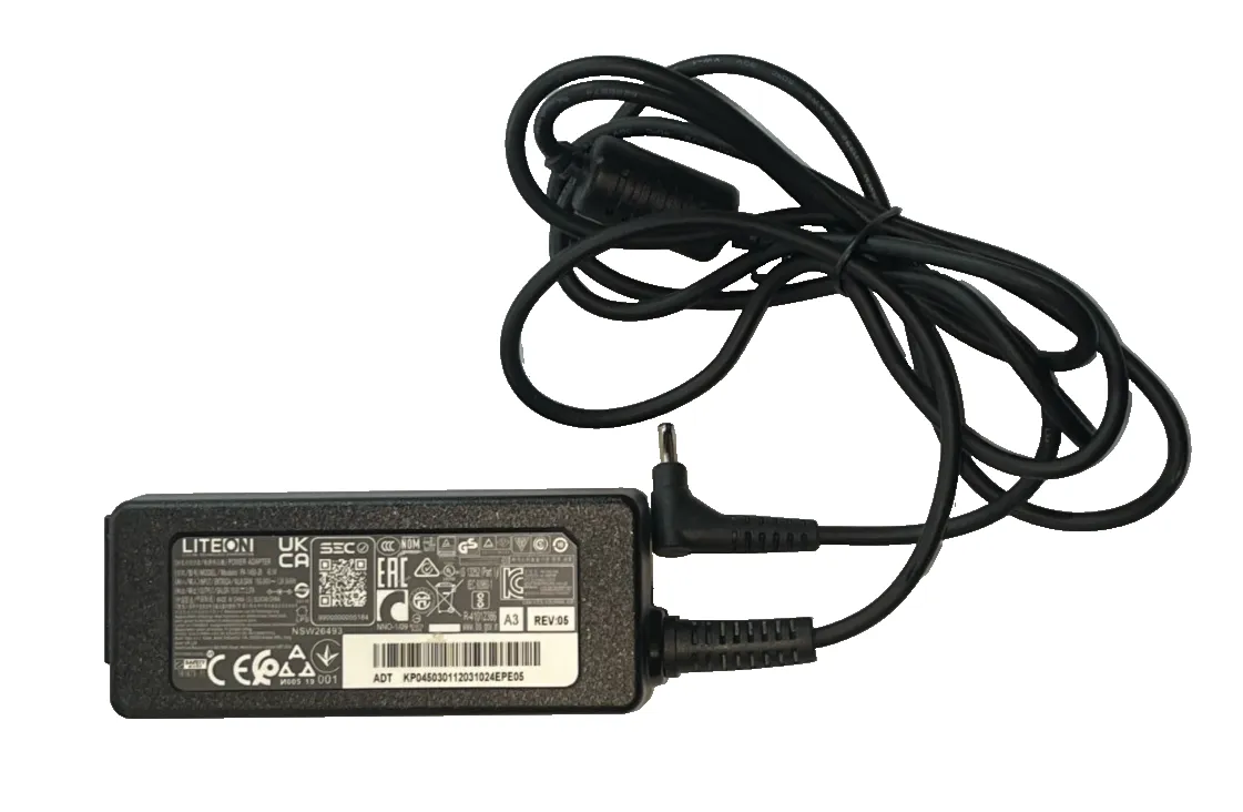 Genuine Acer  AC Adaptor 45W 19V 2.37A  PA-1450-26 KP.04503.004  1mm/3mm tip