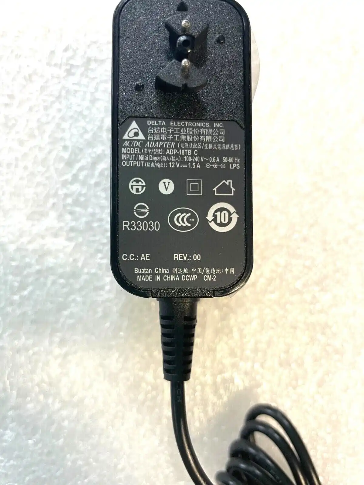 Genuine Acer Switch 10/Switch 11 AC Adaptor 18W 12V 1.5A ADP-18TBC KP.01801.009